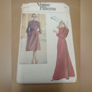 Vintage Vogue Sewing Pattern 7747 Women's Dresses Size 10 Maxi Dress Midi
